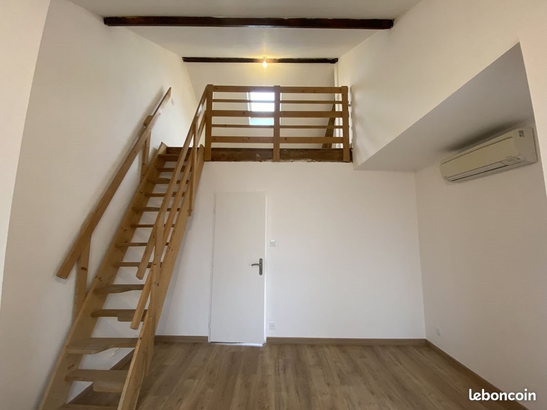 Appartement à louer, 70m², Neuves-Maisons