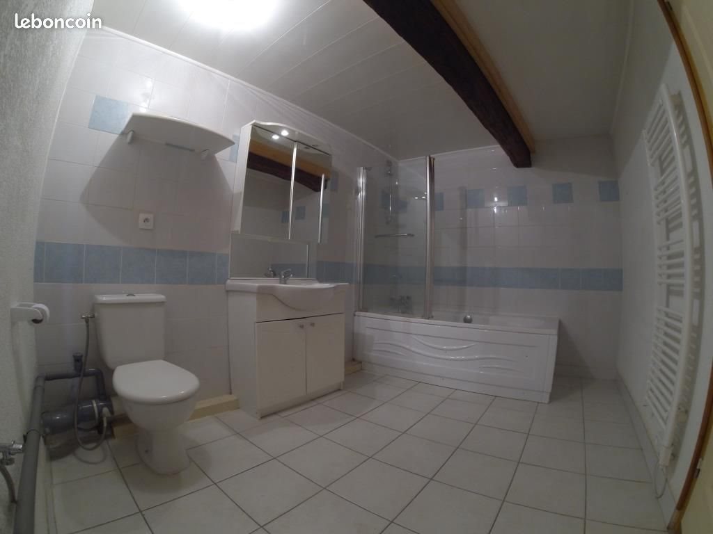 Appartement à louer, 71m², Pont-de-Vaux