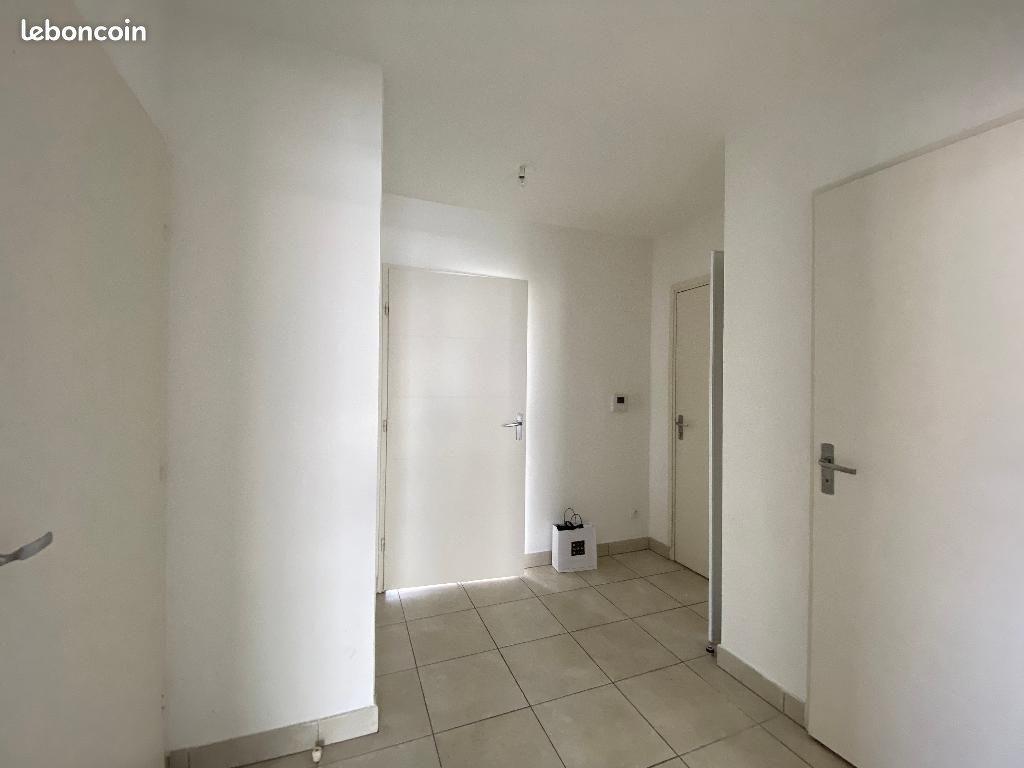 Appartement à louer, 66m², Lyon 8ème