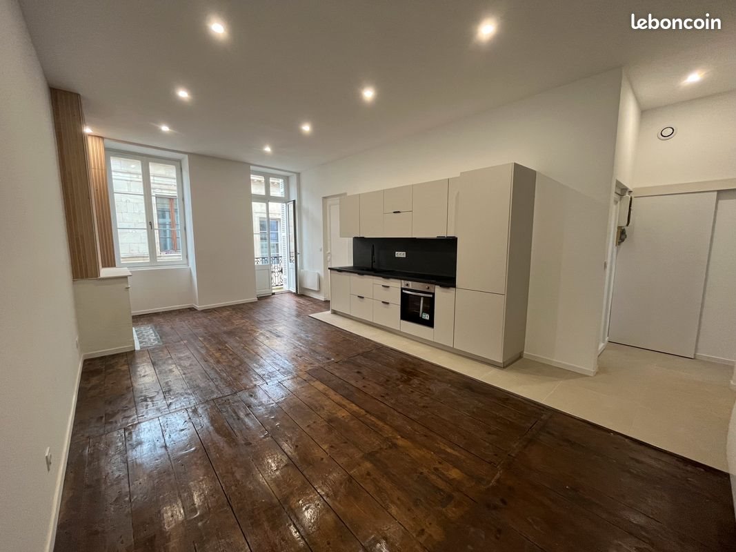 Appartement à louer, 57m², Bordeaux