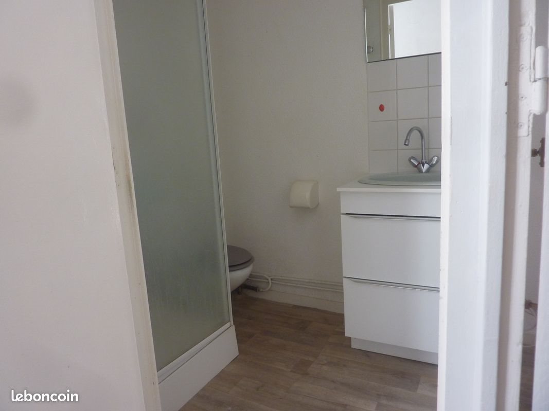 Appartement à louer, 30m², Sury-le-Comtal