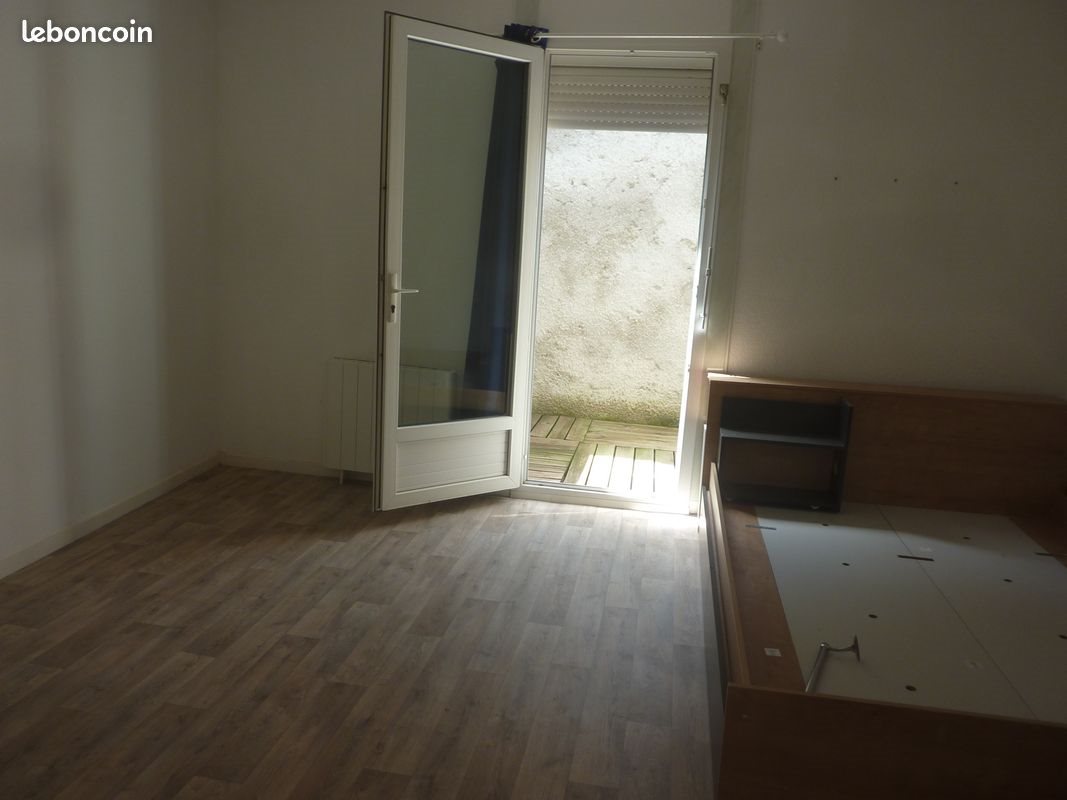 Appartement à louer, 30m², Sury-le-Comtal