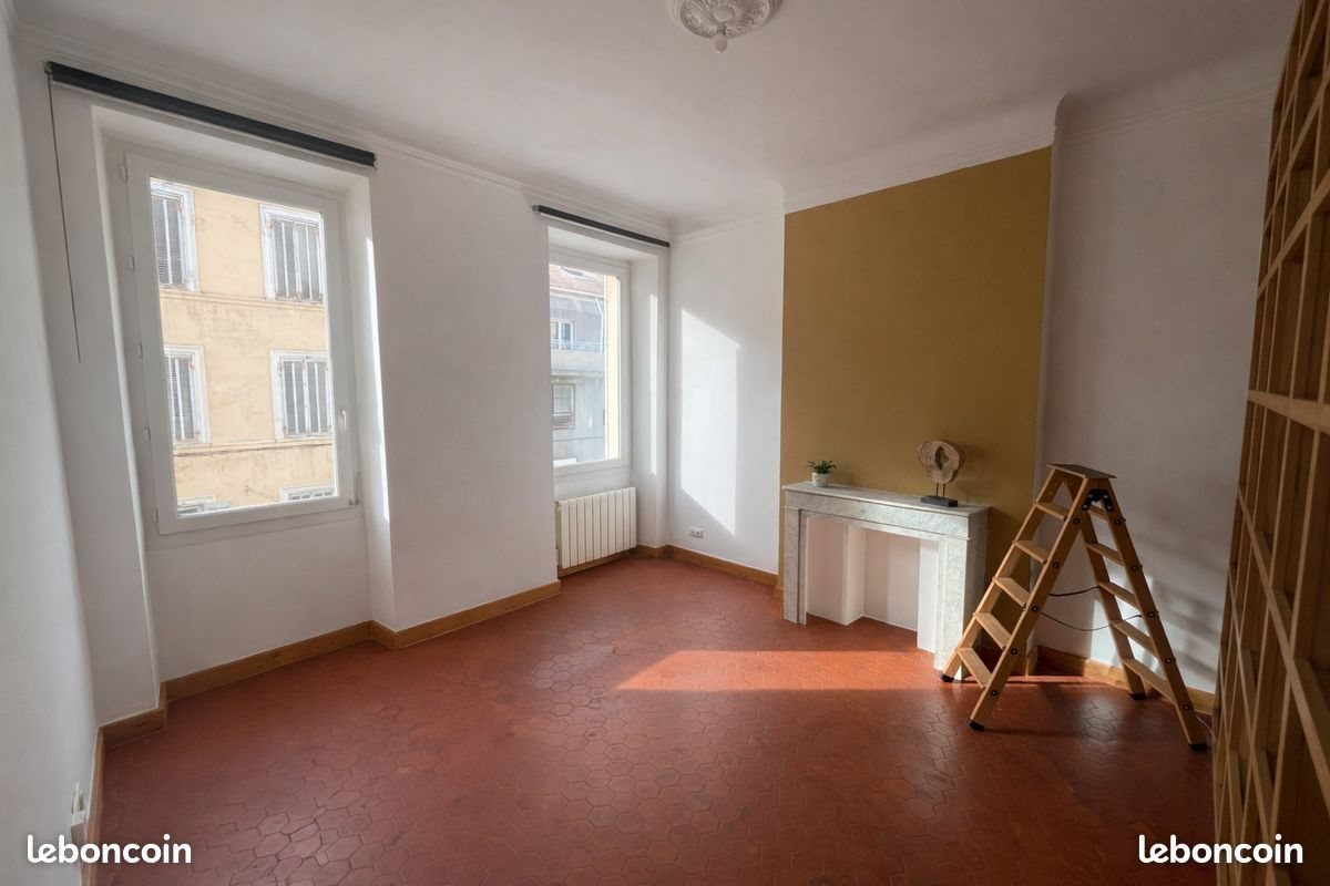 Appartement à louer, 70m², Marseille 7ème
