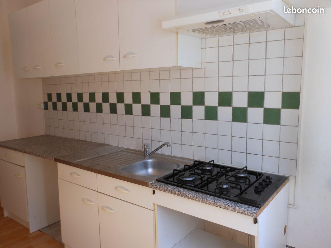 Maison à louer, 49m², Sancergues