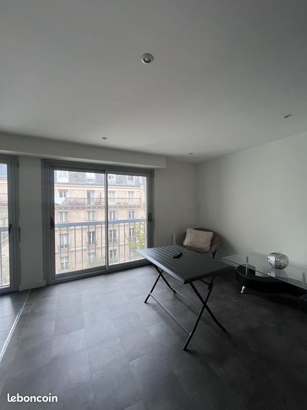 Appartement à louer, 35m², Paris 18ème