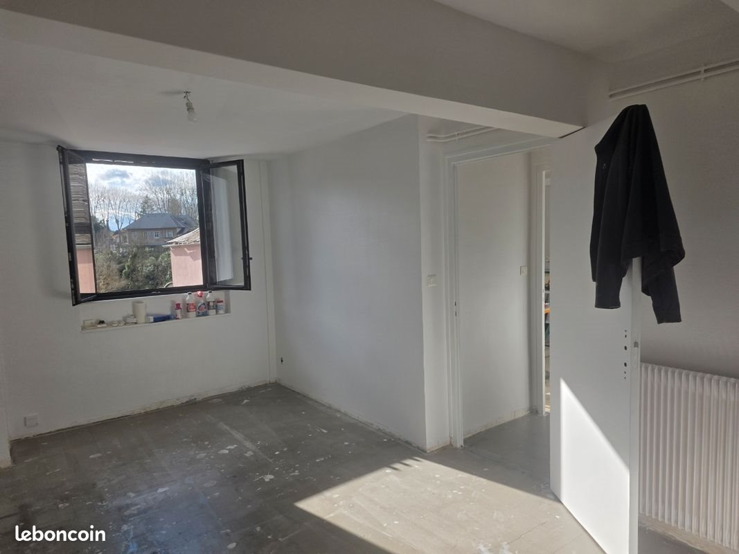 Appartement à louer, 2m², Oloron-Sainte-Marie