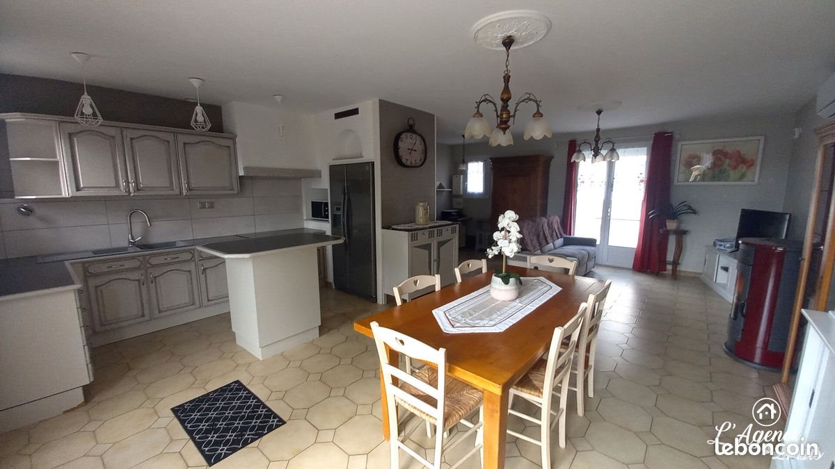 Maison à vendre, 81m², Fors