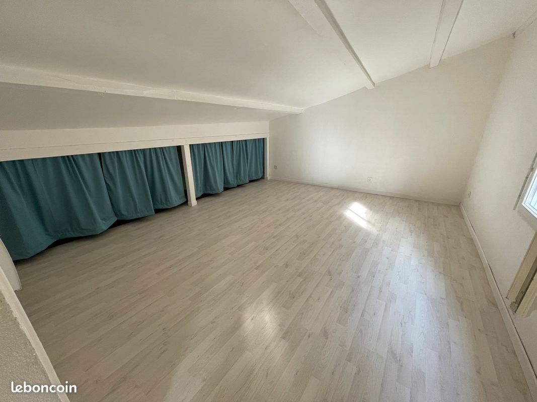 Maison à louer, 75m², Vabre