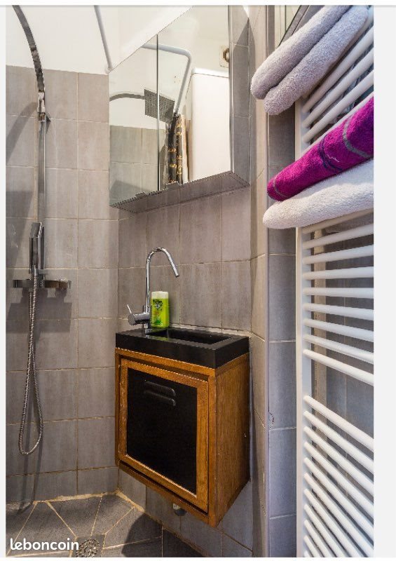 Appartement à louer, 18m², Paris 18ème