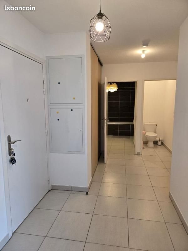 Appartement à louer, 69m², Nîmes