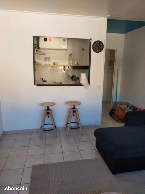 Appartement à louer, 25m², Marseille 5ème