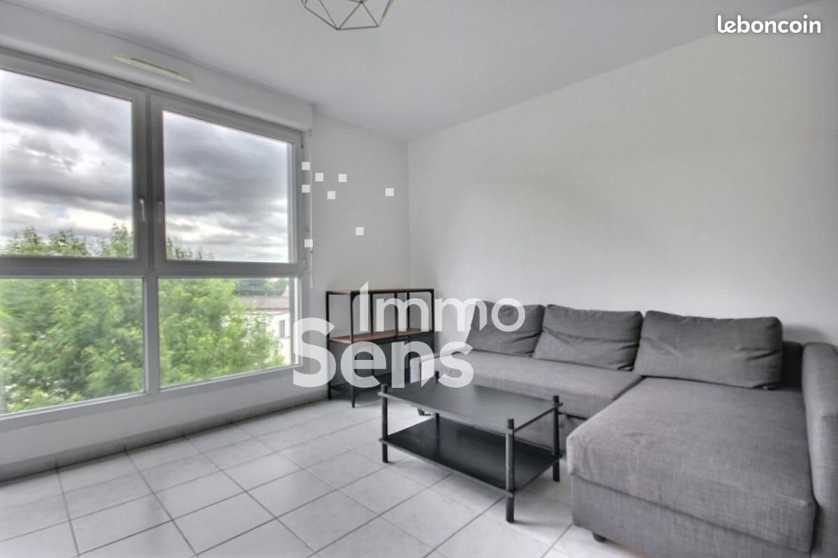 Appartement à louer, 44m², Loos