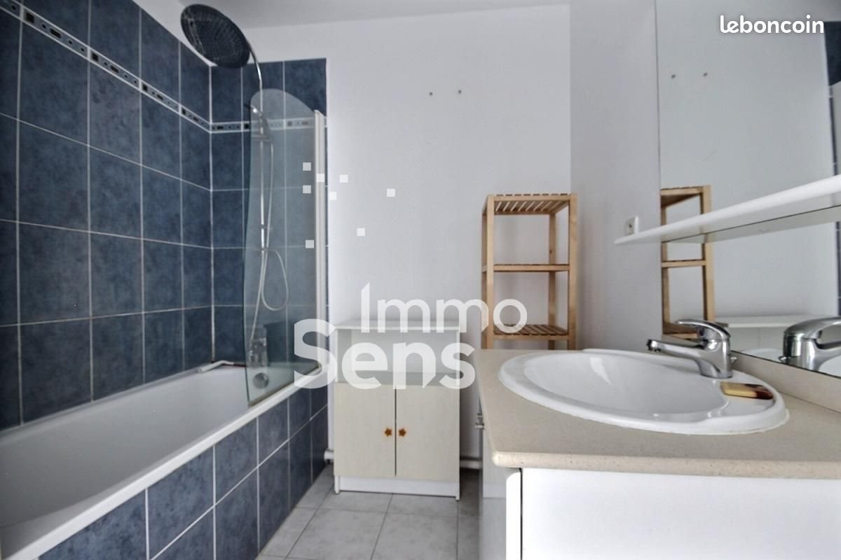 Appartement à louer, 44m², Loos
