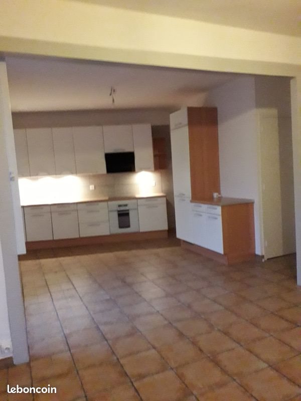 Maison à louer, 117m², Irodouër