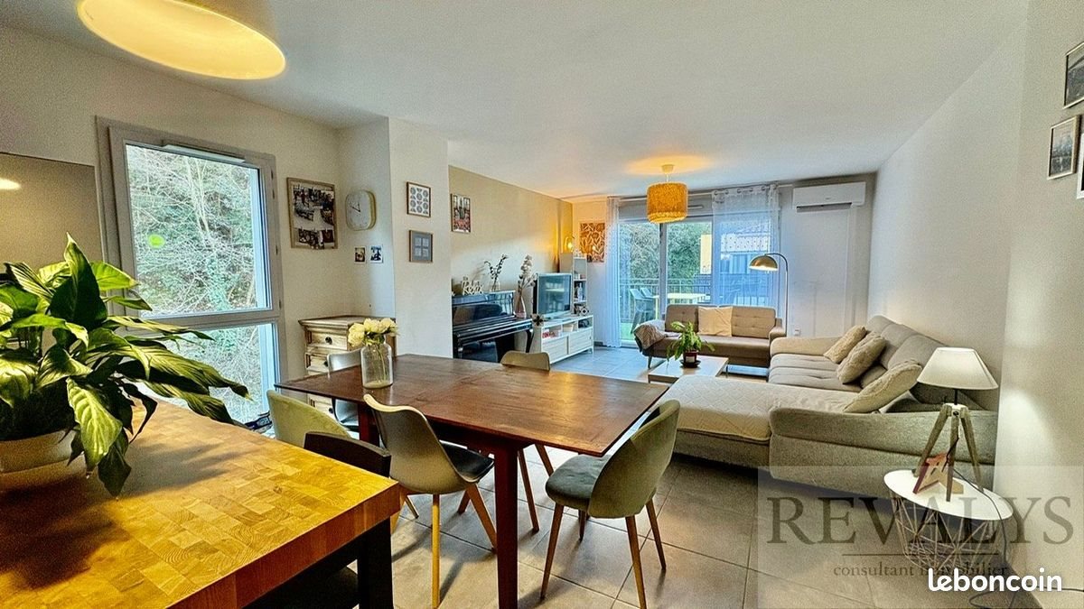 Appartement à louer, 90m², Nice