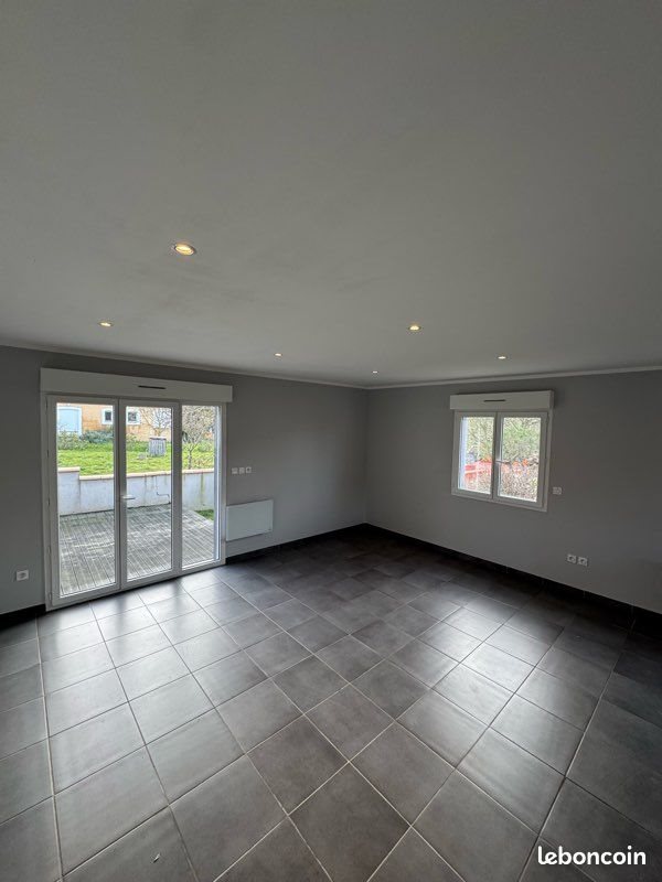 Maison à louer, 121m², Raissac-sur-Lampy