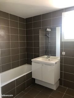Appartement à louer, 67m², Cranves-Sales