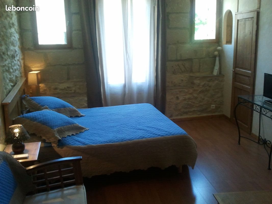 Appartement à louer, 65m², Montaren-et-Saint-Médiers