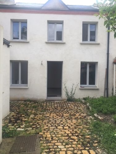 Maison à louer, 80m², Orléans
