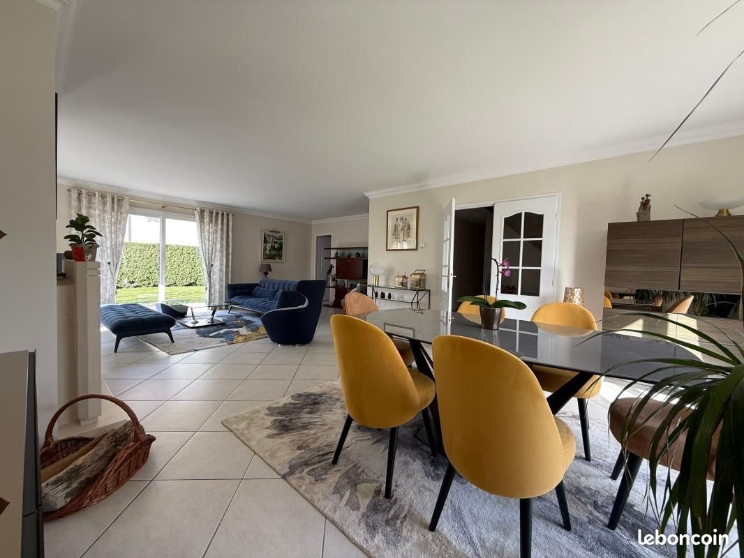 Maison à vendre, 146m², La Ville-du-Bois