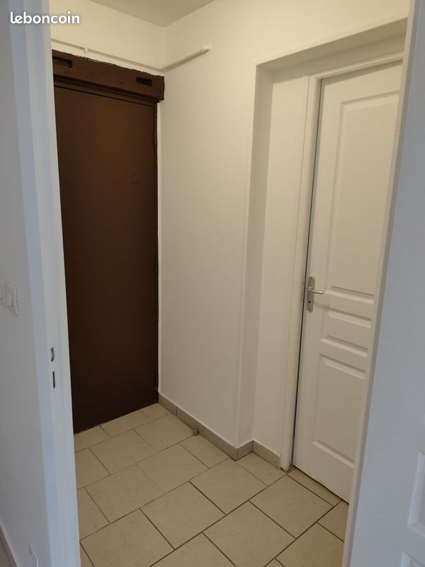 Appartement à louer, 50m², Sedan