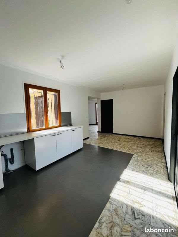 Appartement à louer, 118m², Gardanne