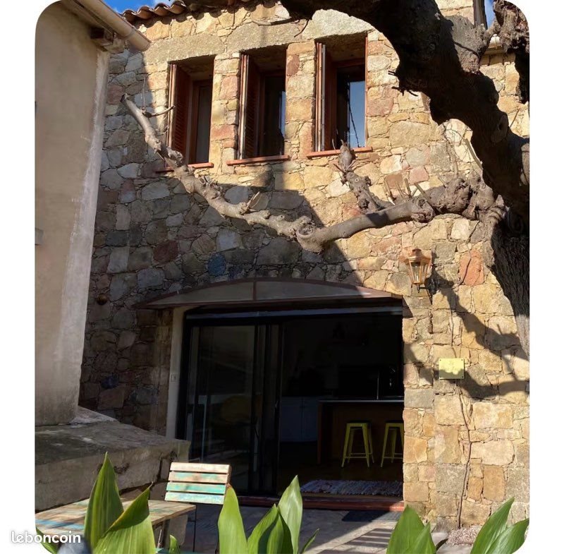 Maison à louer, 80m², Alata