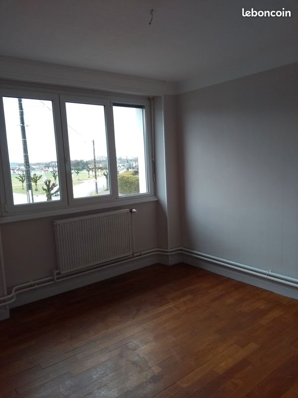 Appartement à louer, 70m², Breuches