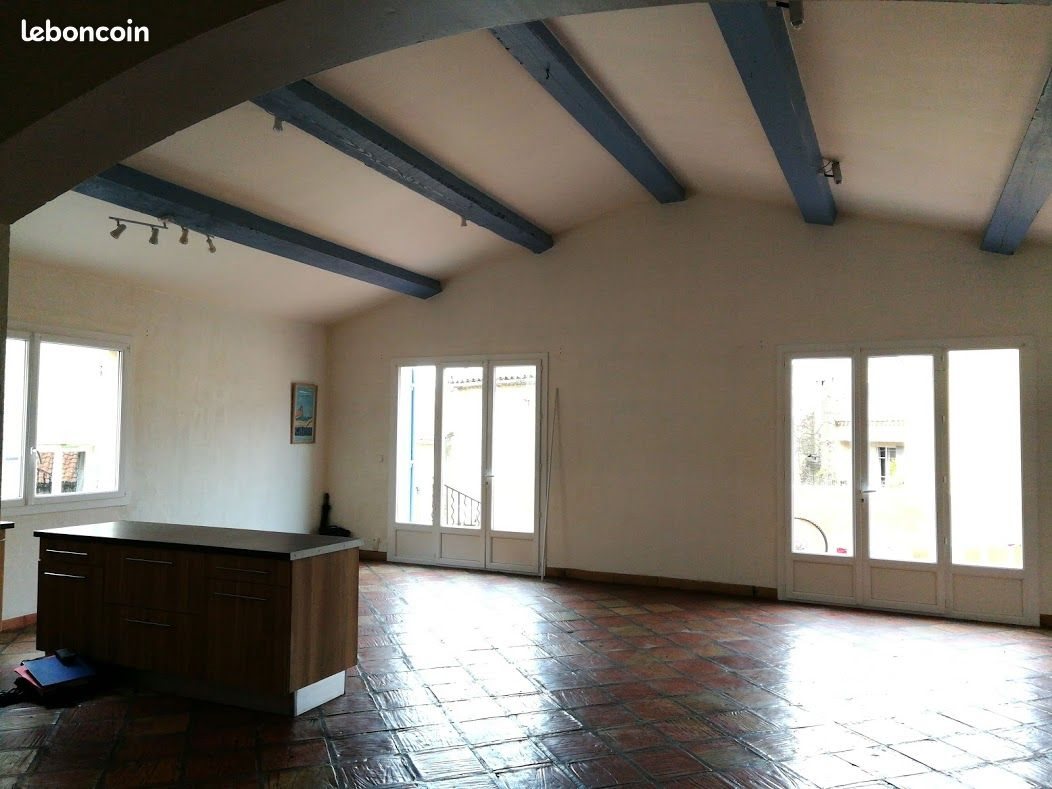 Appartement à louer, 128m², Aureille