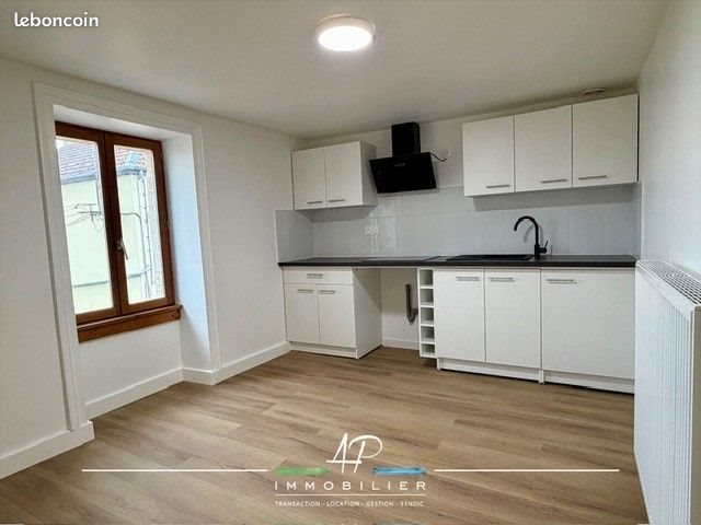 Maison à louer, 82m², Gray