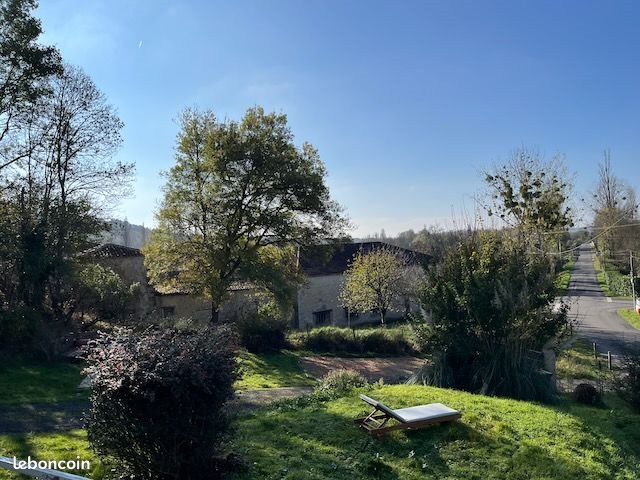Maison à louer, 92m², Balzac