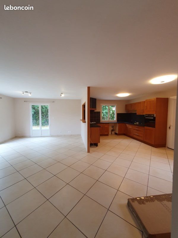 Maison à louer, 100m², Rochetoirin