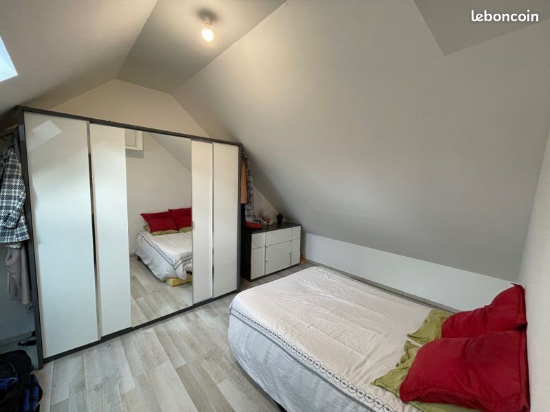 Maison à louer, 135m², Marville-Moutiers-Brûlé