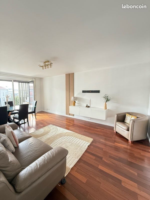 Appartement à louer, 83m², Nanterre