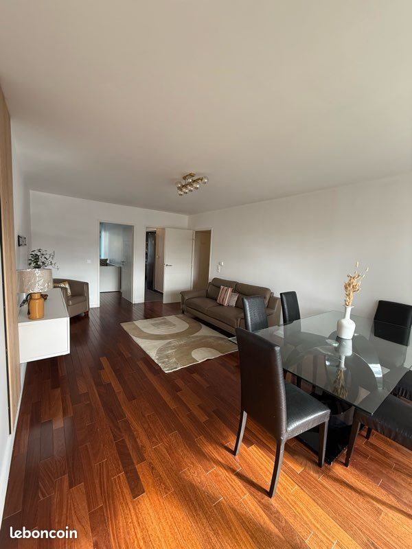 Appartement à louer, 83m², Nanterre