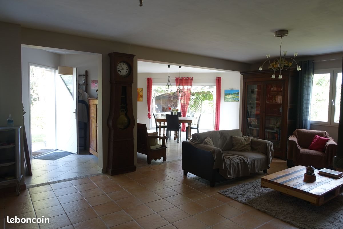 Maison à louer, 159m², Lagor