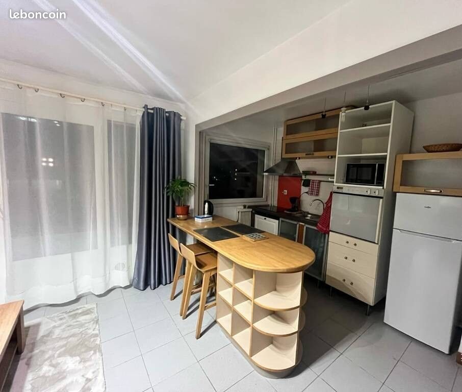 Appartement à louer, 35m², Paris 20ème