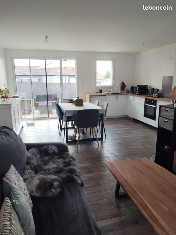 Maison à louer, 80m², Beaufou