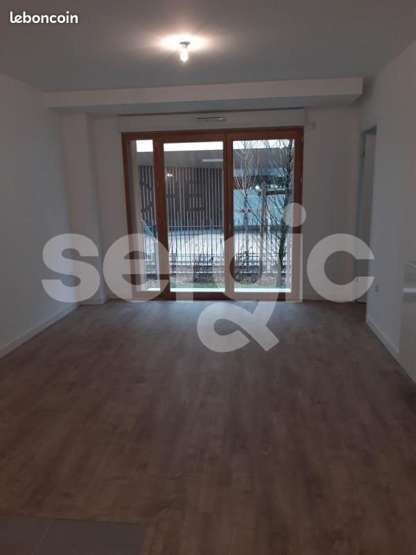 Appartement à louer, 41m², Meudon-la-Forêt