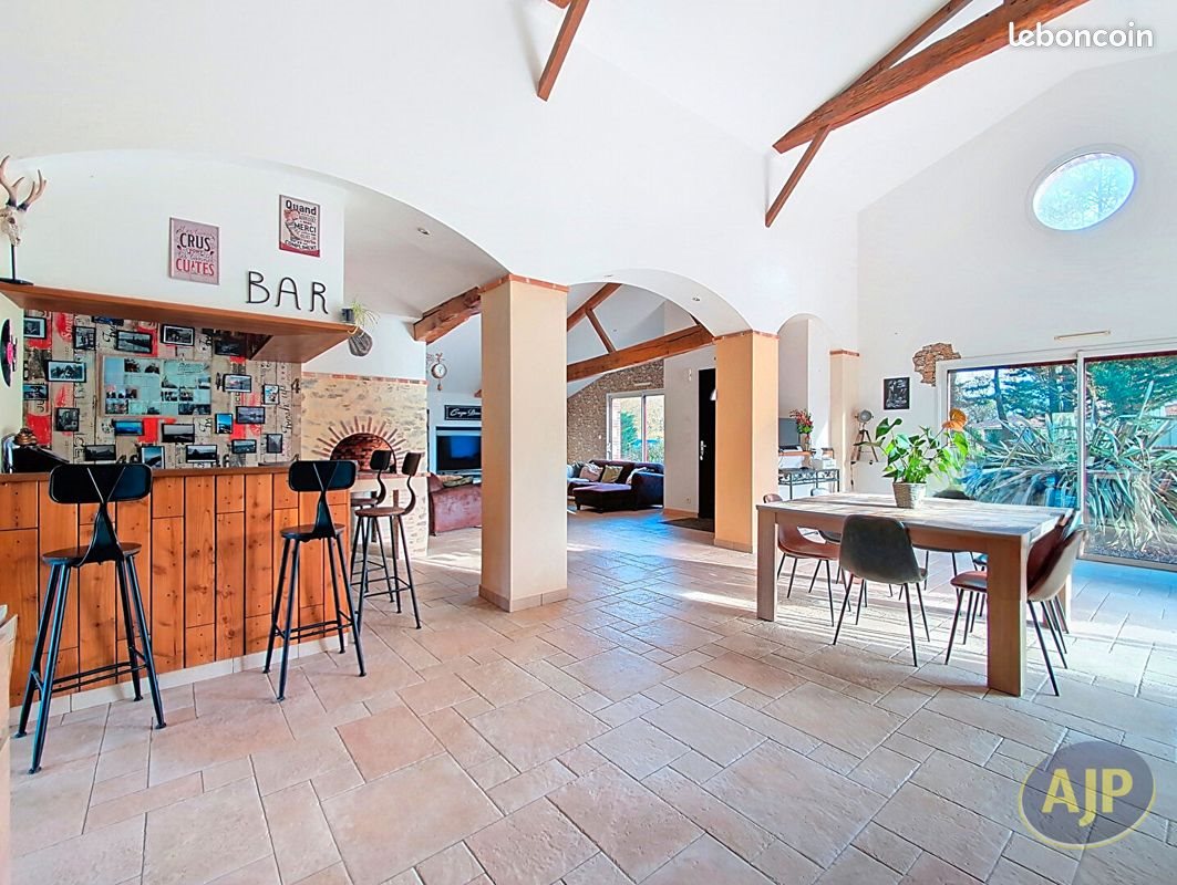 Maison à vendre, 170m², Saint-Denis-la-Chevasse