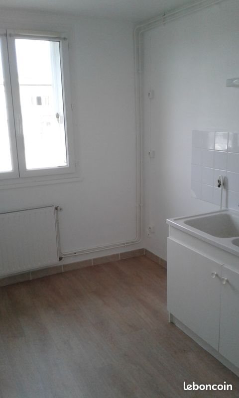 Appartement à louer, 73m², Orval