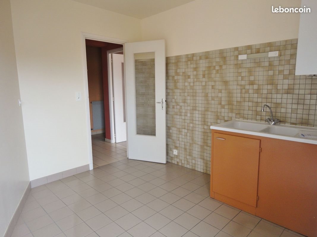 Appartement à louer, 78m², Saint-Germain-Lembron