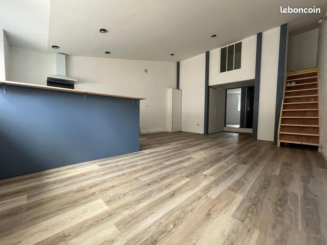 Maison à louer, 60m², Issel