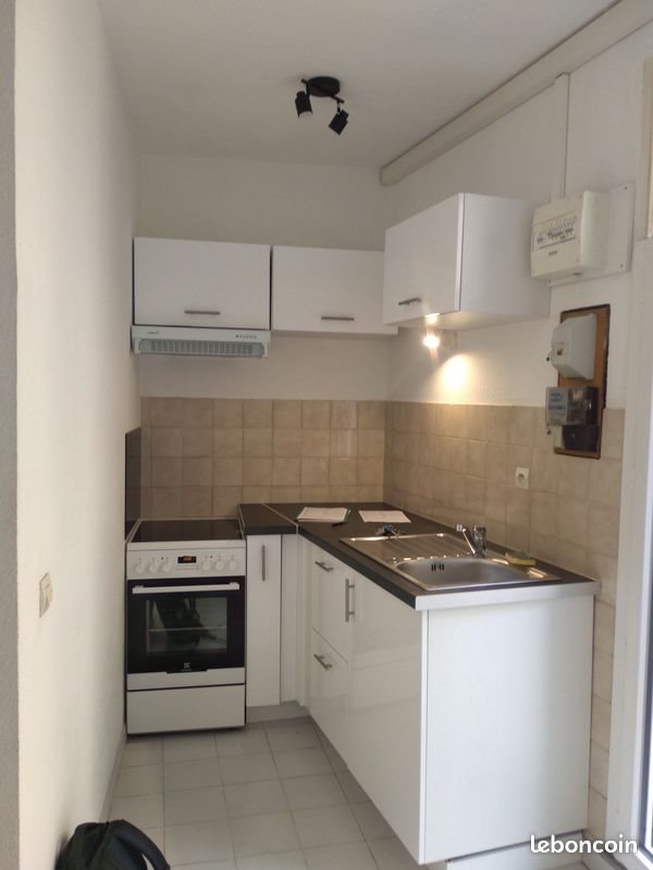 Appartement à louer, 57m², Mèze