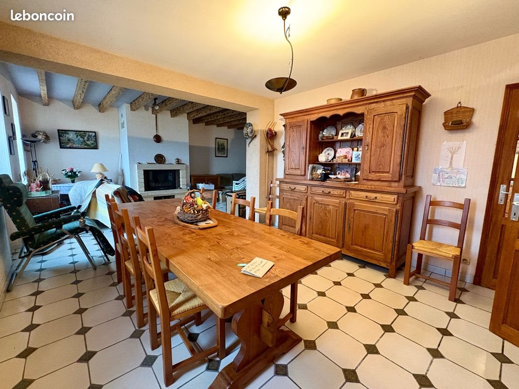 Maison à vendre, 180m², Charrin