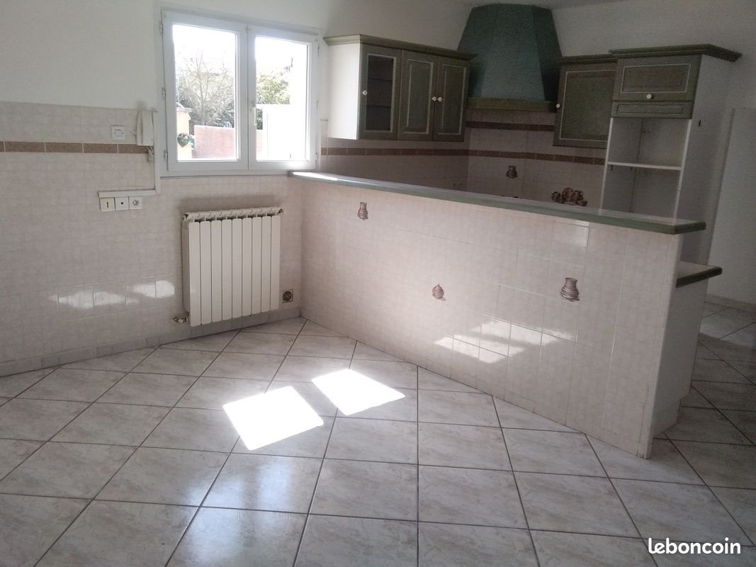 Maison à louer, 122m², Castries