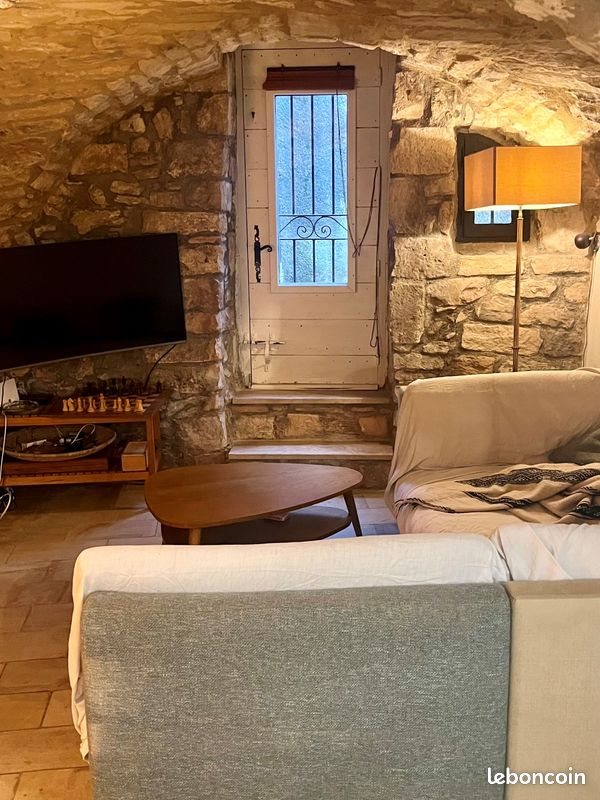 Maison à louer, 72m², Saint-Martin-de-Londres