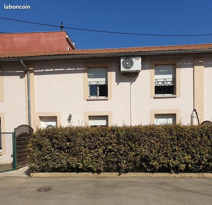 Maison à louer, 100m², Nîmes