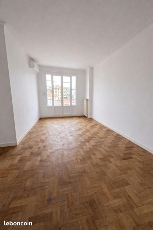 Appartement à louer, 80m², Nice