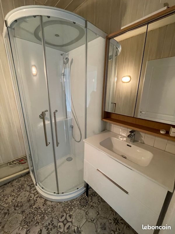 Appartement à louer, 61m², Thiers